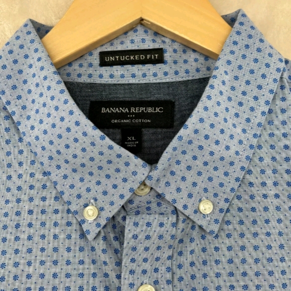 Banana Republic Men's Untucked Oxford Button Down Long Sleeve Shirt Size M - Picture 2 of 5